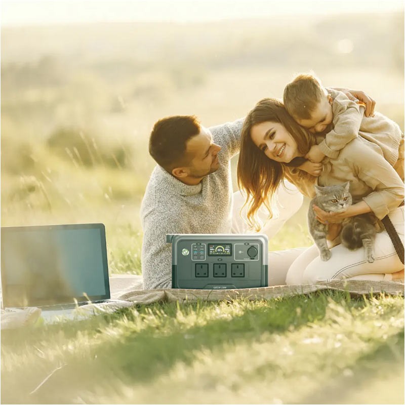 Green Lion PGX800 Power Station 768Wh 30000mAh LiFePO4, 800W AC Output, Fast AC & Solar Recharge – GNPGX800PSBK-35658